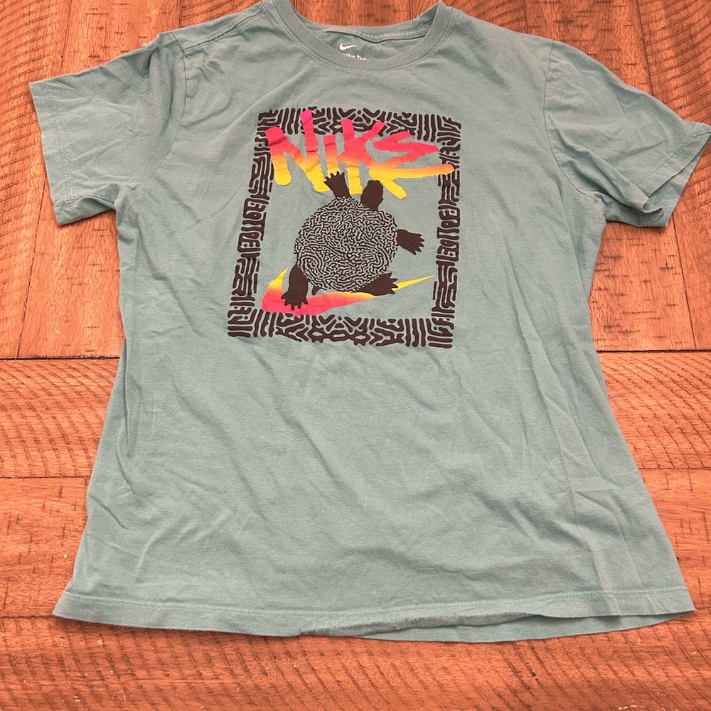 Retro Nike Graphic T-Shirt